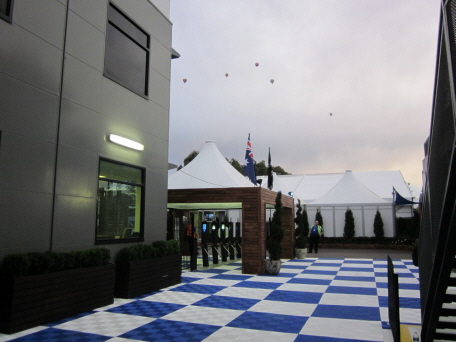 Rip-TEC Garagenboden in Melbourne beim Formel 1 Racing-Event in Brandklasse Bfl-s1