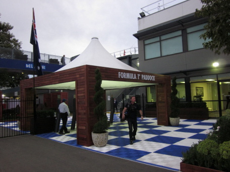 Rip-TEC Garagenboden in Melbourne beim Formel 1 Racing-Event in Brandklasse Bfl-s1